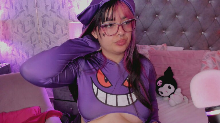 MaddieWaves's Streamate show and profile