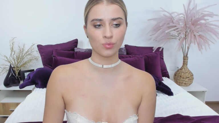 AlisAnne's Streamate show and profile