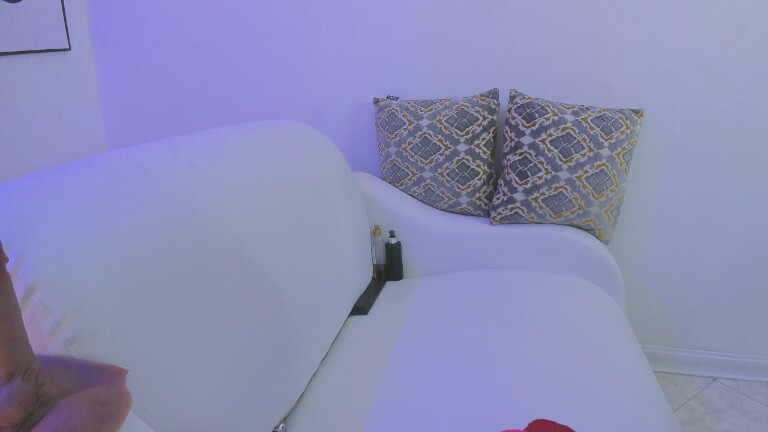 IsabelOrtega's Streamate show and profile