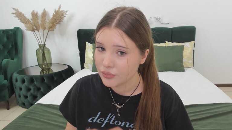 LollaDolla's Streamate show and profile