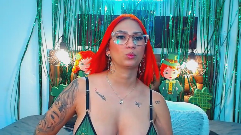 AngelicaRed021's Streamate show and profile