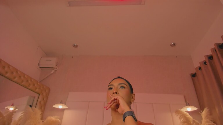 NikoJhon's Streamate show and profile