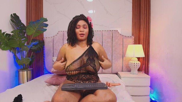 juliette_606's Streamate show and profile