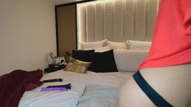 BustyRea's Streamate show and profile