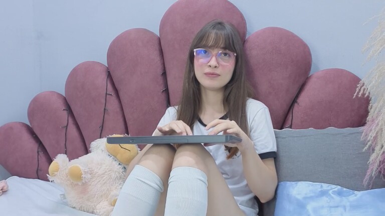 ISABELLAJHONS's Streamate show and profile