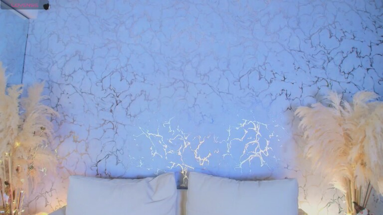 YelenaMille's Streamate show and profile