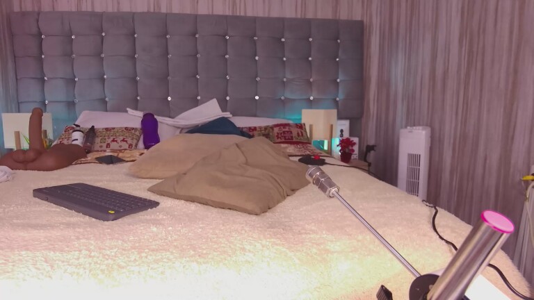 Pocahontasfg's Streamate show and profile