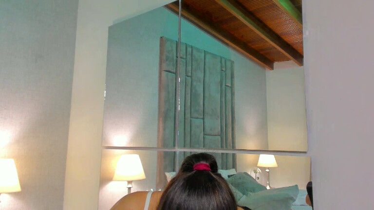 ZairaAbad's Streamate show and profile