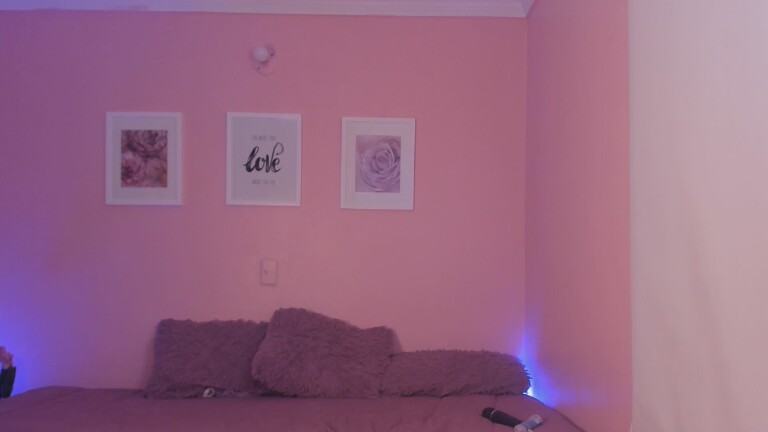 Thamilynns's Streamate show and profile