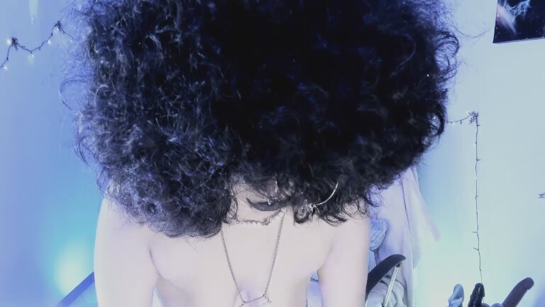 KuromiHot's Streamate show and profile