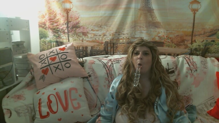 lovehollyann's Streamate show and profile