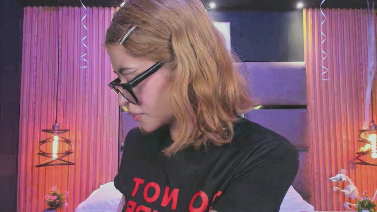 Alana_WaIker's Streamate show and profile