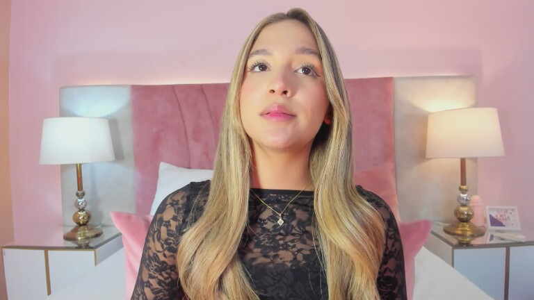 AriannaDuque's Streamate show and profile