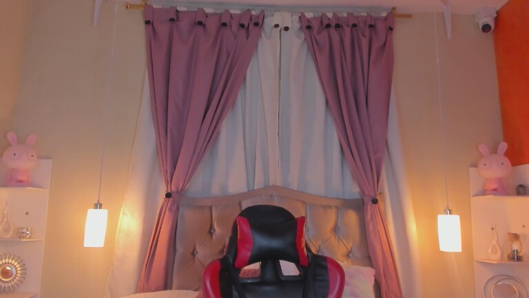 MarianBlazee's Streamate show and profile