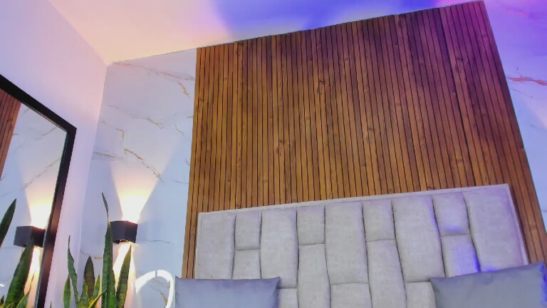 Ammbarfox's Streamate show and profile