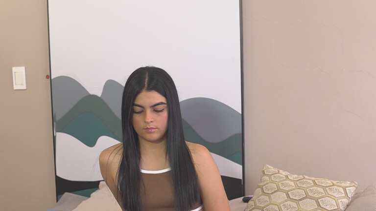 GabyReid's Streamate show and profile