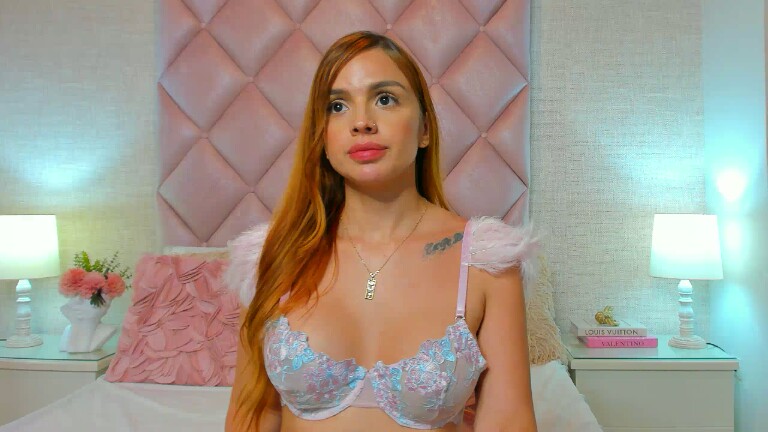 Samantha_Roux's Streamate show and profile