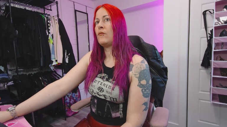 missgennyrock's Streamate show and profile