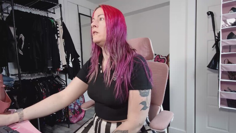 missgennyrock's Streamate show and profile