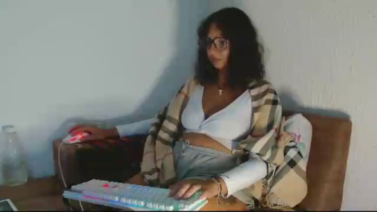 MyaMillor's Streamate show and profile