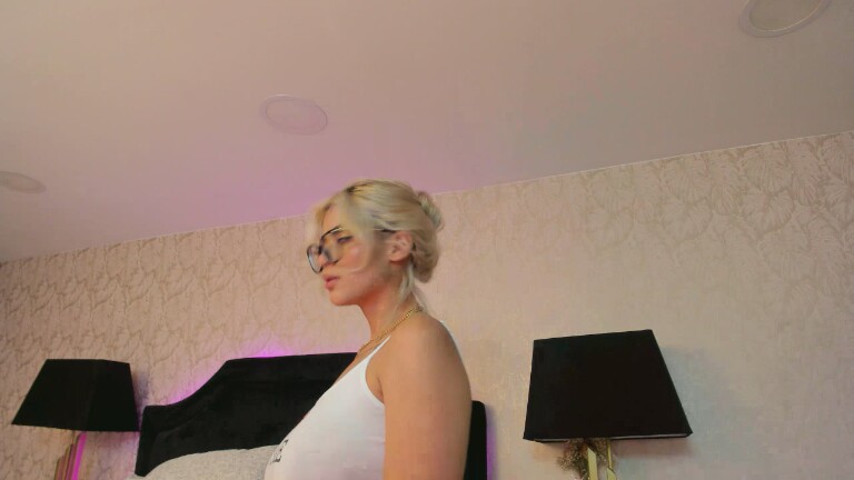 EviilAngel's Streamate show and profile