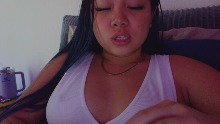 VeeE63's Streamate show and profile