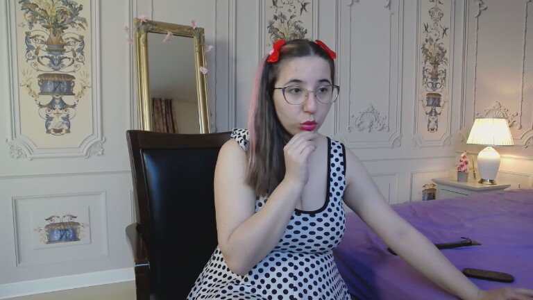 HAZELs's Streamate show and profile