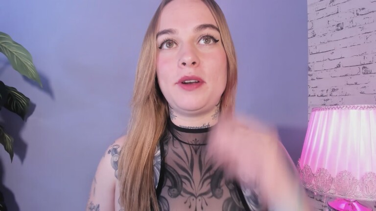 IzzChell's Streamate show and profile