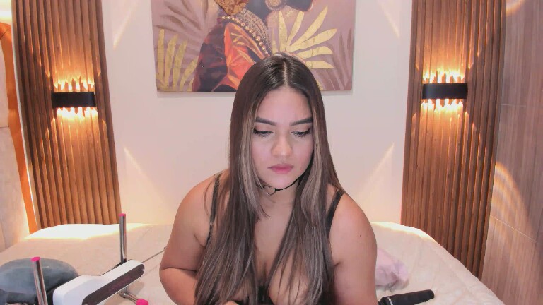 CamilaChanel's Streamate show and profile