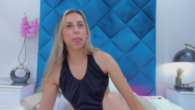 AnaRuseltt's Streamate show and profile