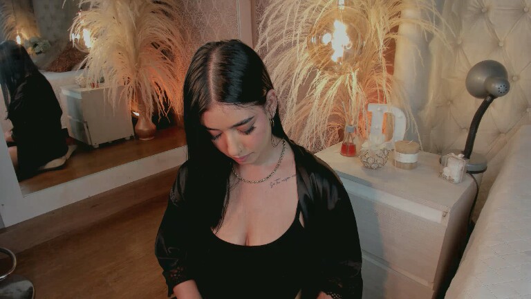 Dannah_Gomez's Streamate show and profile