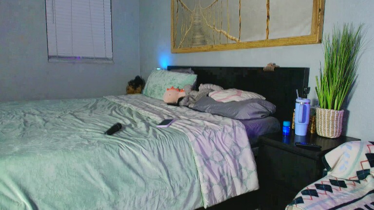 MayaMerciXoxo's Streamate show and profile