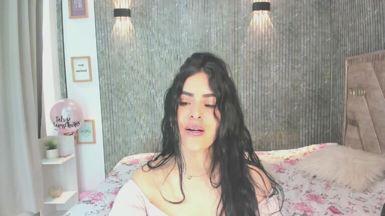 Emma_Johnson's Streamate show and profile