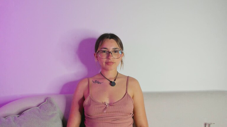 AuraRosse's Streamate show and profile