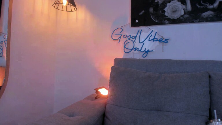 MacarenaEscobar27's Streamate show and profile