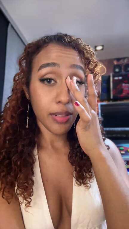 MaiaCox's Streamate show and profile