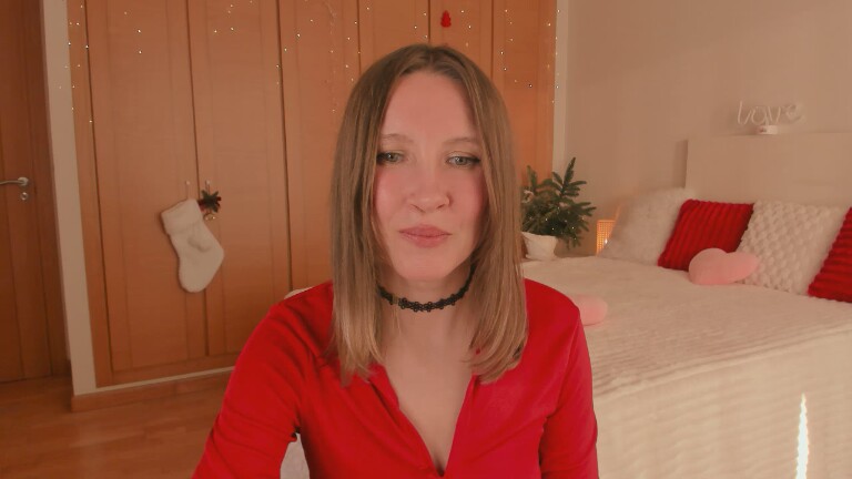 EmilyJune's Streamate show and profile