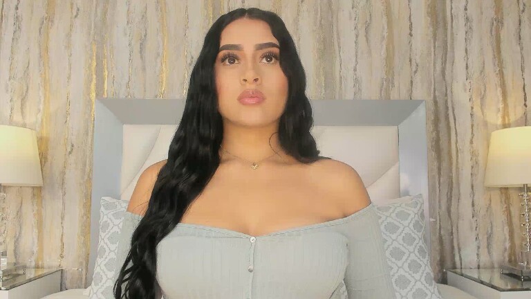 Sara_Hanniston's Streamate show and profile