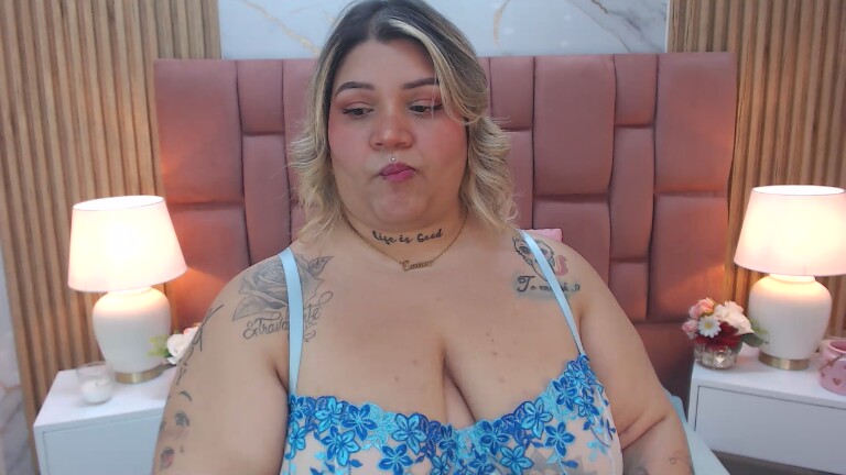 Evaverse's Streamate show and profile