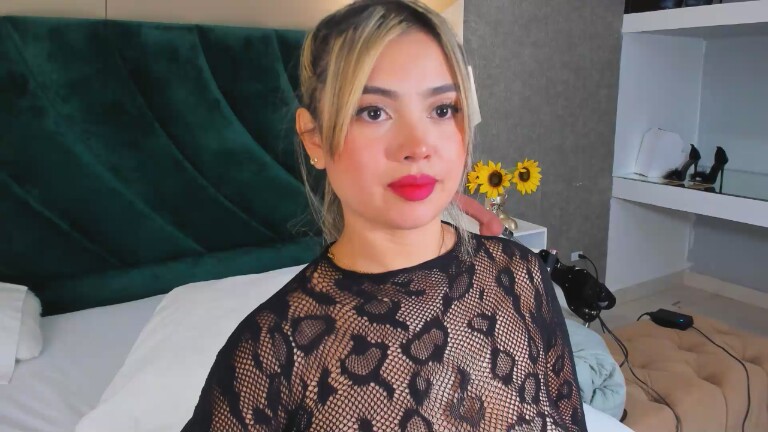 AlexandraLopez's Streamate show and profile