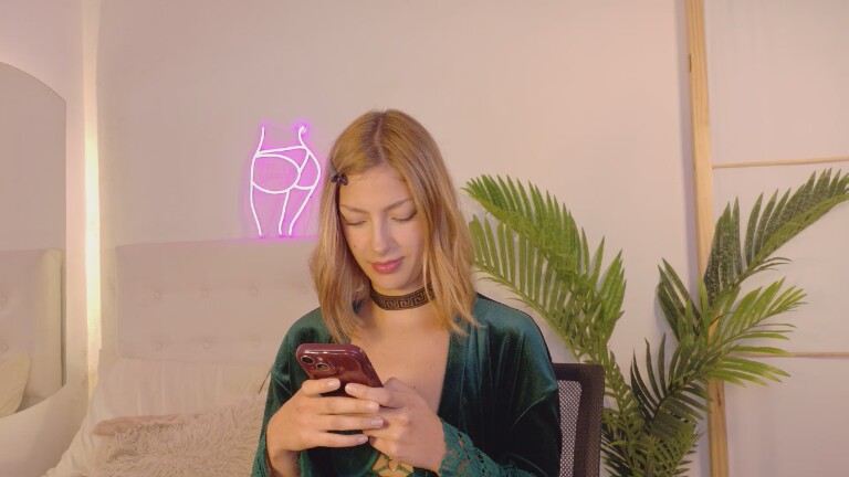 AmeAlcaraz's Streamate show and profile