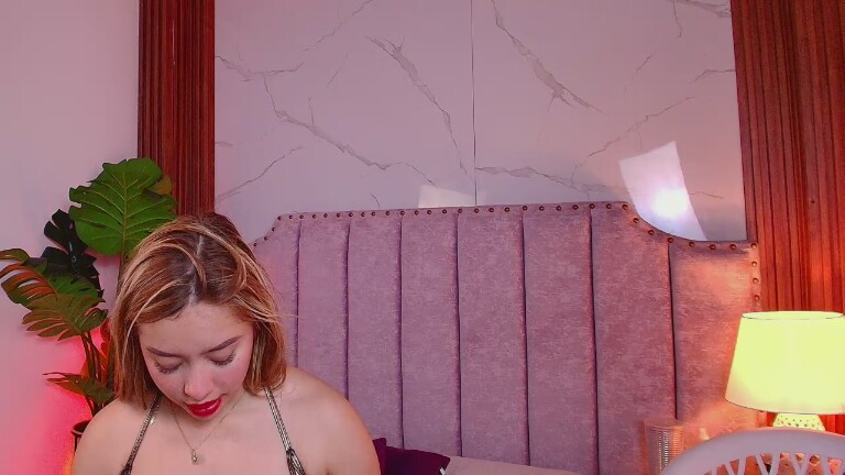 Karoline_606's Streamate show and profile