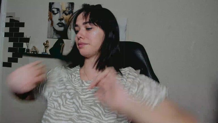 GlamNova's Streamate show and profile