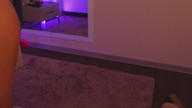 ClaraHazell's Streamate show and profile