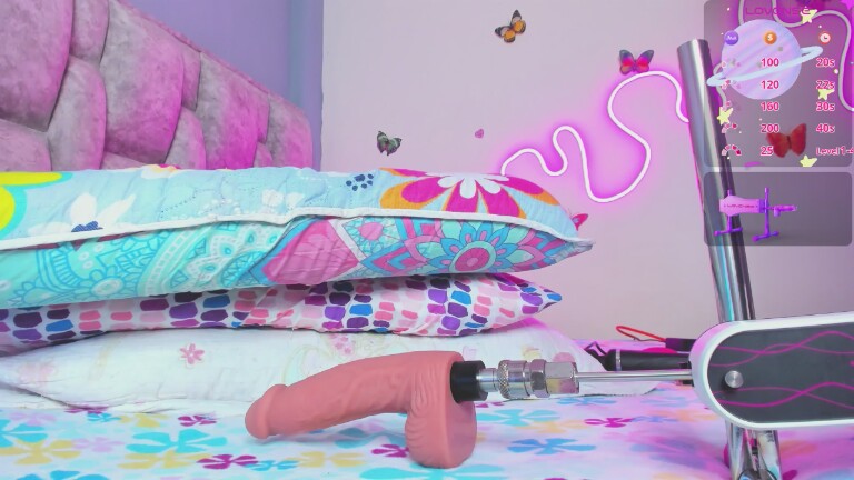 AlharaLuna's Streamate show and profile