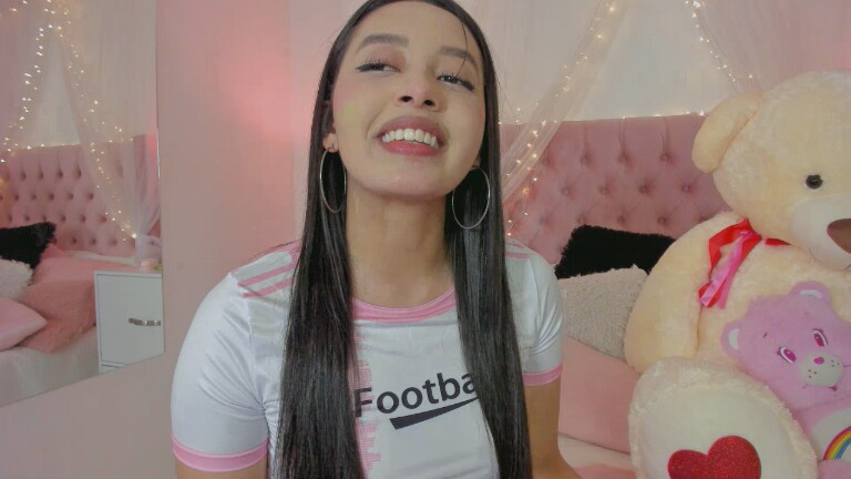 AlexandraWinterr's Streamate show and profile