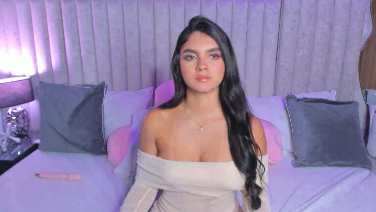 SamiLewis's Streamate show and profile