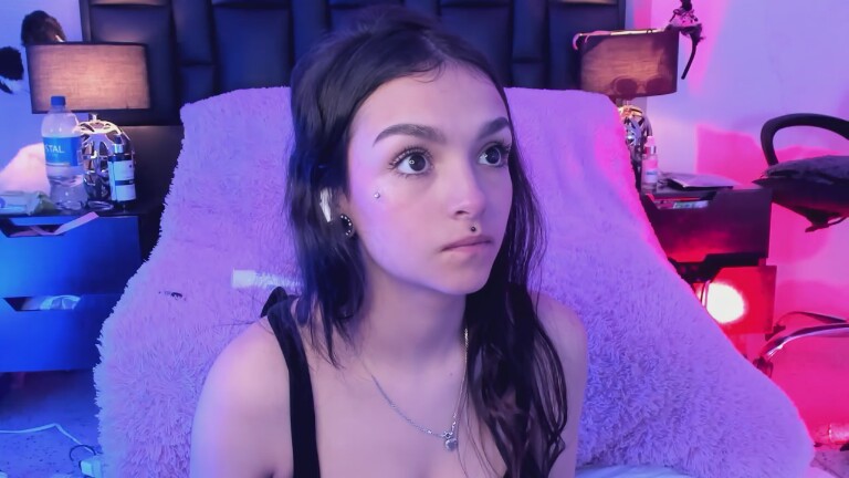 MarietteJones's Streamate show and profile