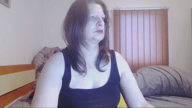 ExtasyMature's Streamate show and profile