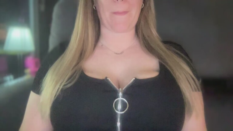 TittieTia19's Streamate show and profile